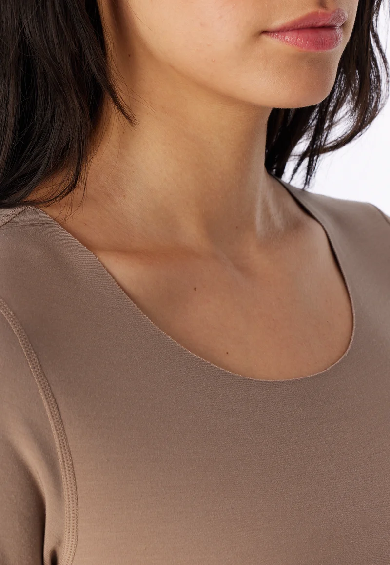 Shirt Seamless Braun - Invisible Soft Warming