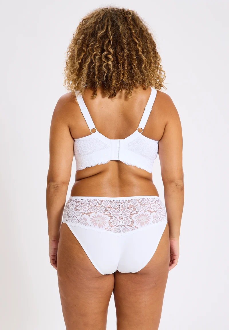 Brassière blanche grand maintien sans armatures