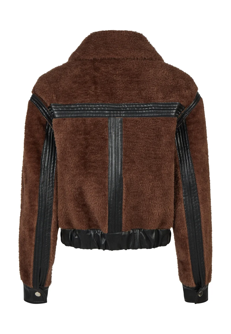 Manteau court à détails contrastants