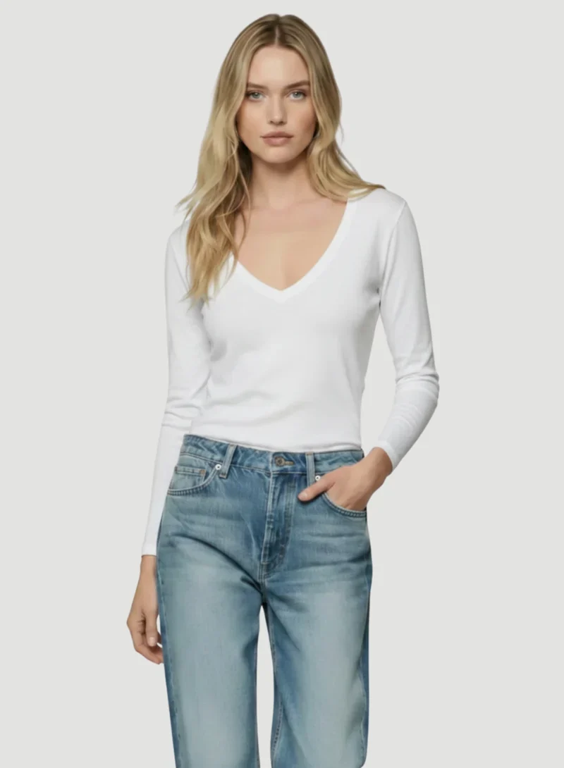 T-shirt col V et manches longues