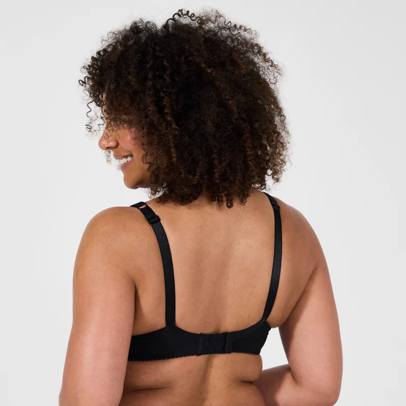 Soutien-gorge moulé emboîtant noir Just daily