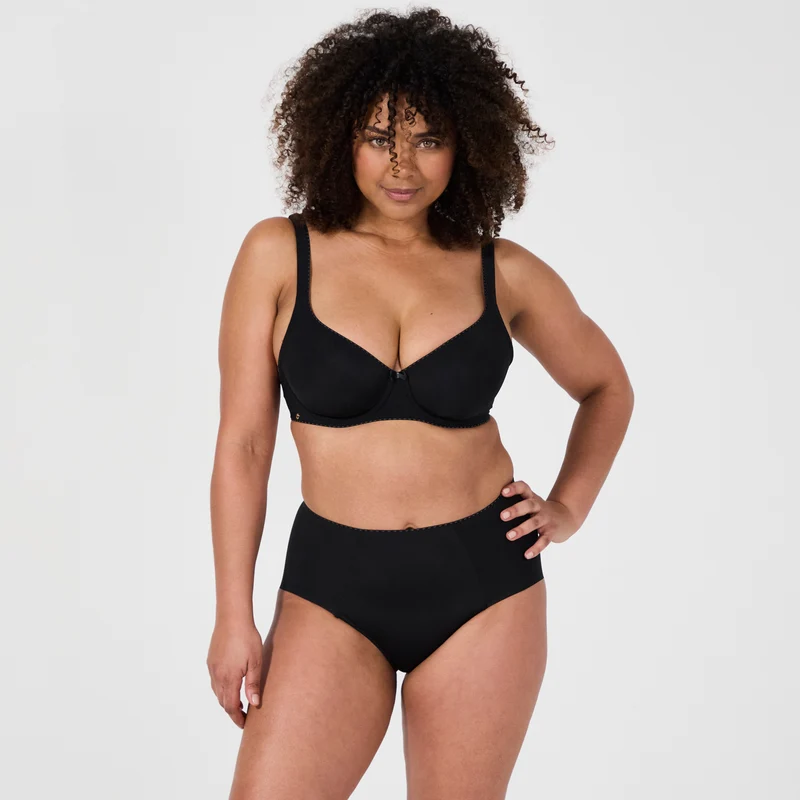 Soutien-gorge moulé emboîtant noir Just daily